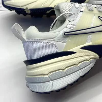 نایک وی تو کی سفید سورمه ای NIKE V2K