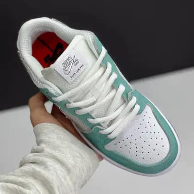 نایک اس بی دانک لو آپریل NIKE SB DUNK LOW APRIL