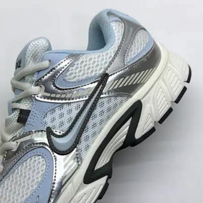 نایک وی فایو آر ان آر سفید آبی NIKE V5 RNR
