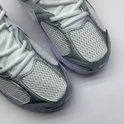 نایک وی فایو آر ان آر سفید نقره ای NIKE V5 RNR