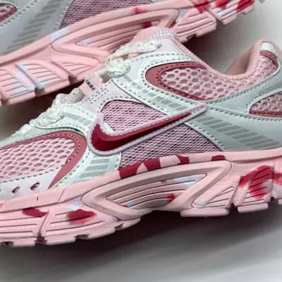 نایک وی فایو آر ان آر صورتی NIKE V5 RNR