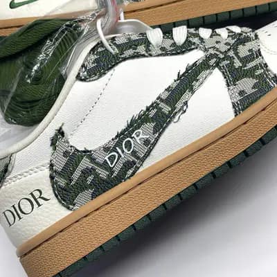 نایک ایر جردن وان لو تراویس اسکات دیور NIKE AIR JORDAN 1 LOW TRAVIS SCOTT x DIOR