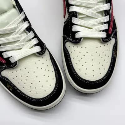 نایک ایر جردن وان لو تراویس اسکات کاز NIKE AIR JORDAN 1 LOW TRAVIS SCOTT X KAWZ