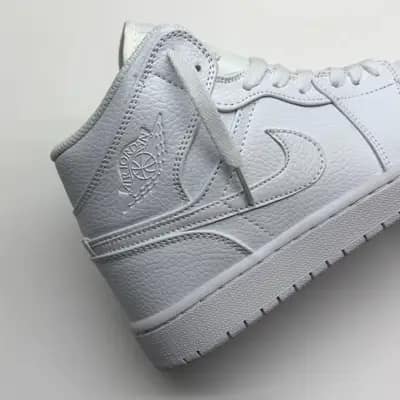 نایک ایر جردن وان ساقدار تریپل وایت NIKE AIR JORDAN 1 HIGH TRIPLE WHITE