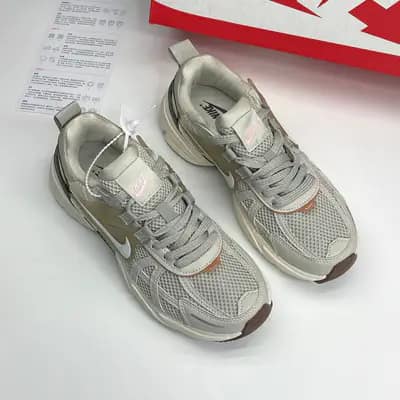 نایک وی تو کی کرم سفید NIKE V2K