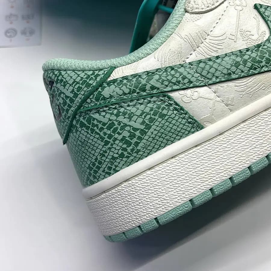 نایک ایر جردن وان لو ماری NIKE AIR JORDAN 1 LOW YEAR OF THE SNAKE 2025