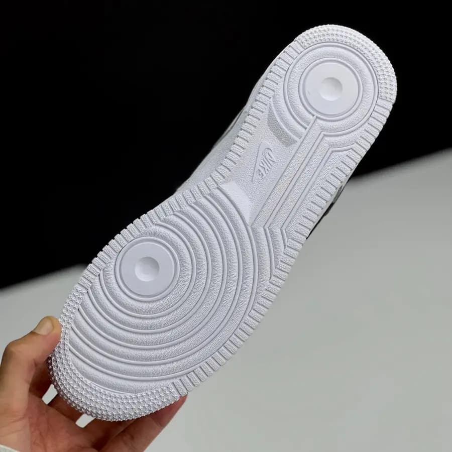 نایک ایر فورس وان تی ام سفید NIKE AIR FORCE 1 TM