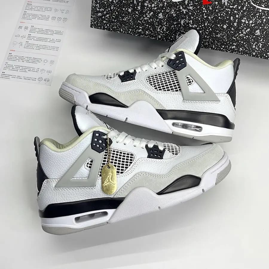 نایک ایر جردن فور رترو میلیتاری بلک NIKE AIR JORDAN 4 RETRO MILITARY BLACK