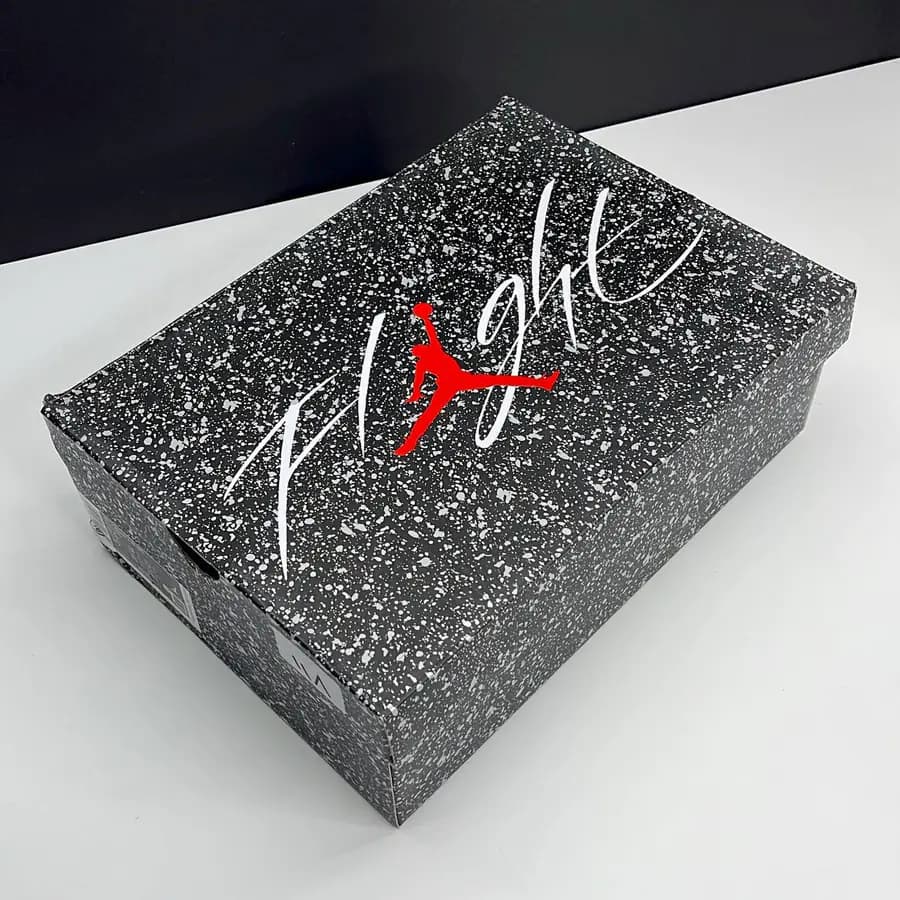 نایک ایر جردن فور رترو میلیتاری بلک NIKE AIR JORDAN 4 RETRO MILITARY BLACK
