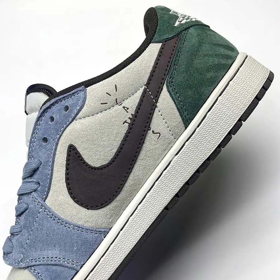 نایک ایر جردن وان لو تراویس اسکات آبی سبز سوئد NIKE AIR JORDAN 1 LOW TRAVIS SCOTT