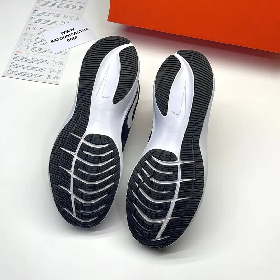 نایک گاید 10 مشکی سفید NIKE GUIDE 10