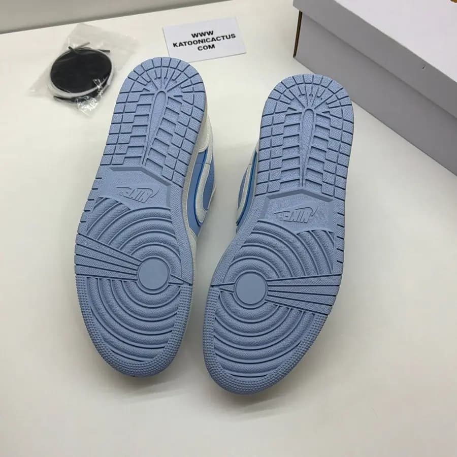 نایک ایر جردن وان لو ریورس آیس بلو NIKE AIR JORDAN 1 LOW REVERSE ICE BLUE