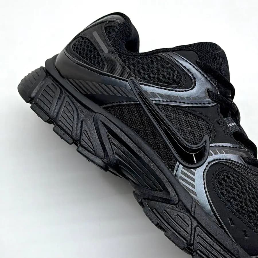 نایک وی فایو آر ان آر مشکی NIKE V5 RNR
