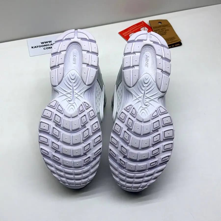 نایک وی فایو آر ان آر سفید نقره ای NIKE V5 RNR