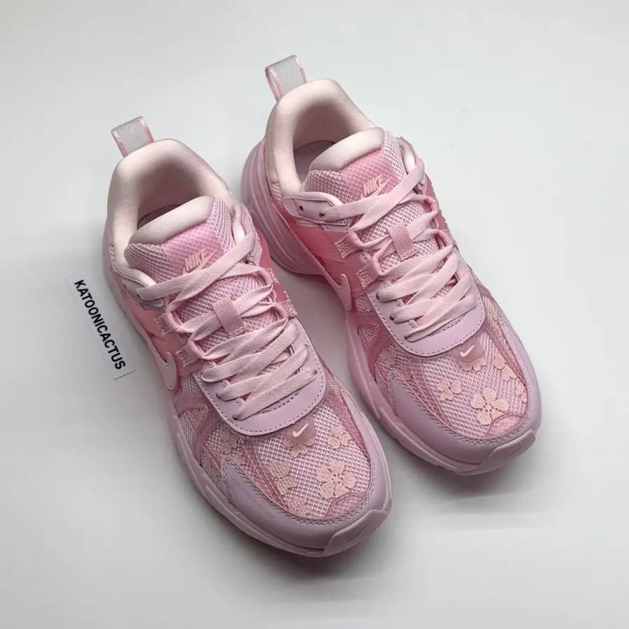 نایک وی تو کی صورتی NIKE V2K