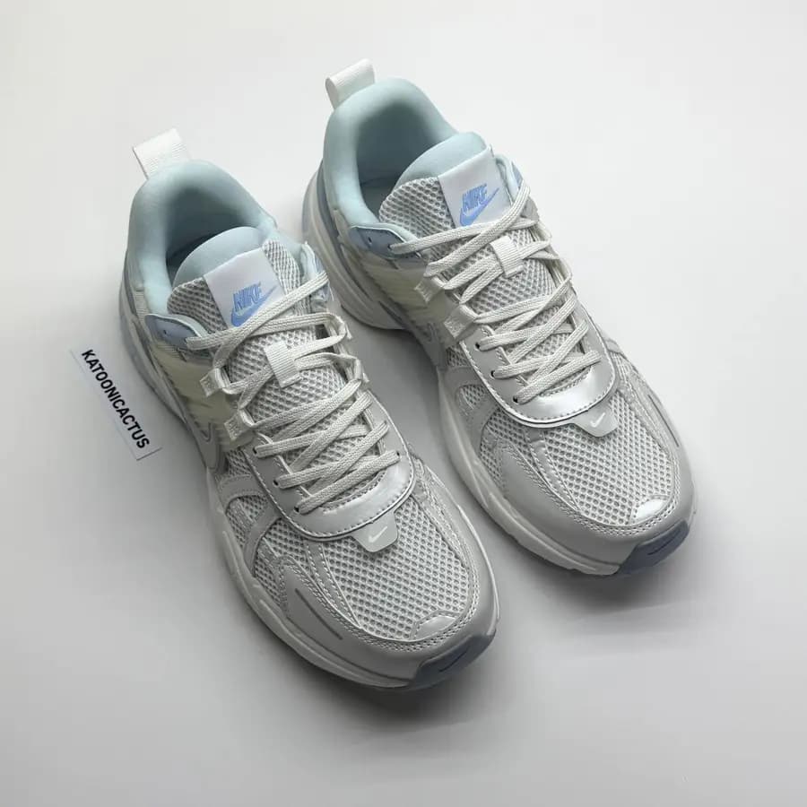 نایک وی تو کی سفید آبی NIKE V2K