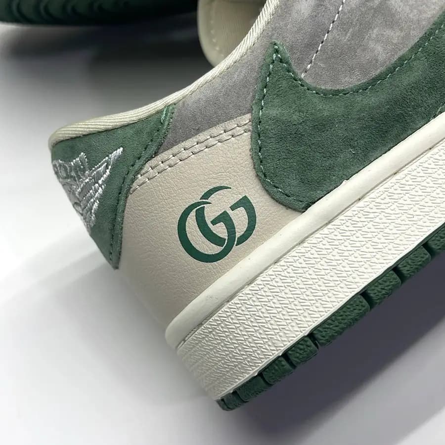 نایک ایر جردن وان لو تراویس اسکات گوچی NIKE AIR JORDAN 1 LOW TRAVIS SCOTT x GUCCI