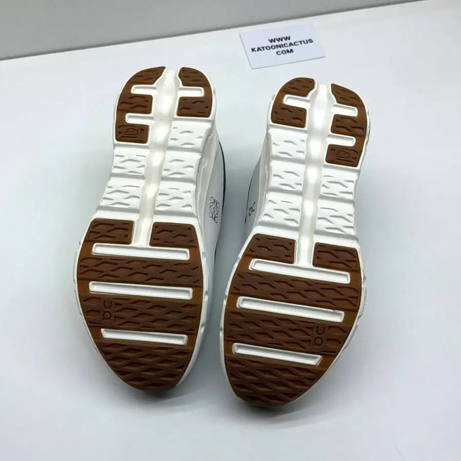 آن کلودتیلت لوئوه سفید ON CLOUDTILT x LOEWE