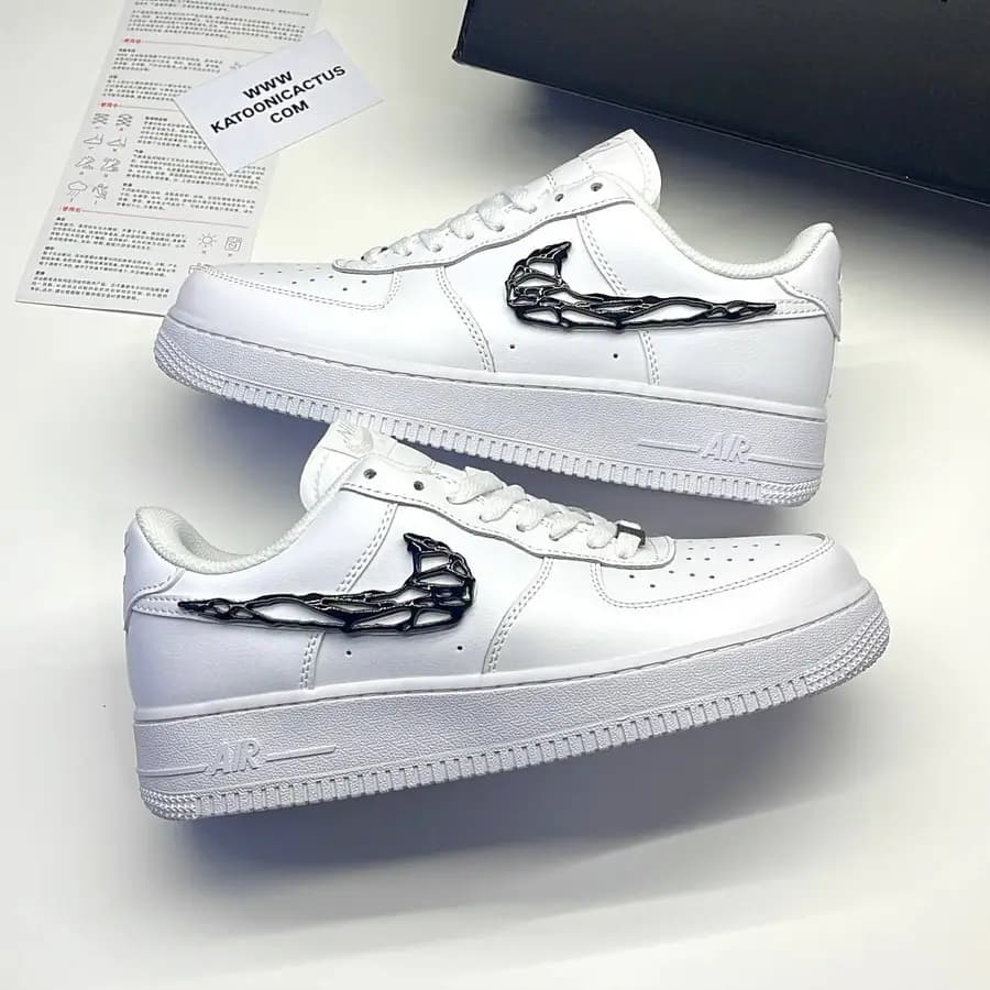 نایک ایرفورس وان مولتن متال سفید مشکی NIKE AIR FORCE 1 MOLTEN METAL