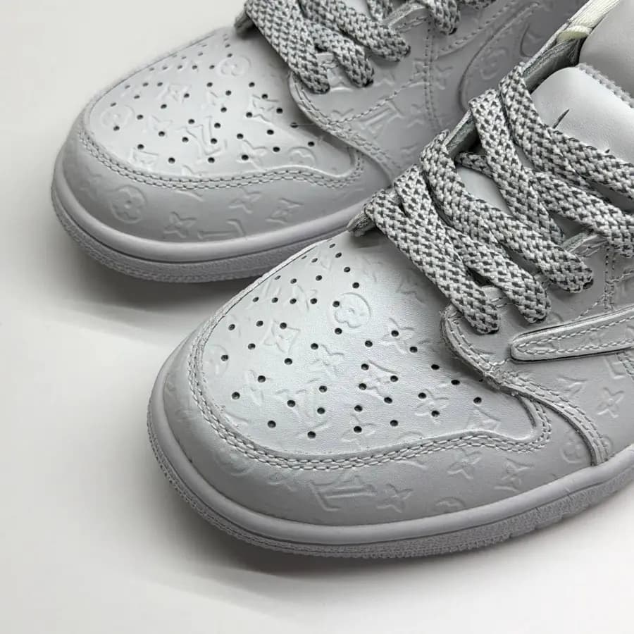 نایک ایر جردن وان لو تراویس اسکات لویی ویتون NIKE AIR JORDAN 1 LOW TRAVIS SCOTT X LOUIS VUITTON