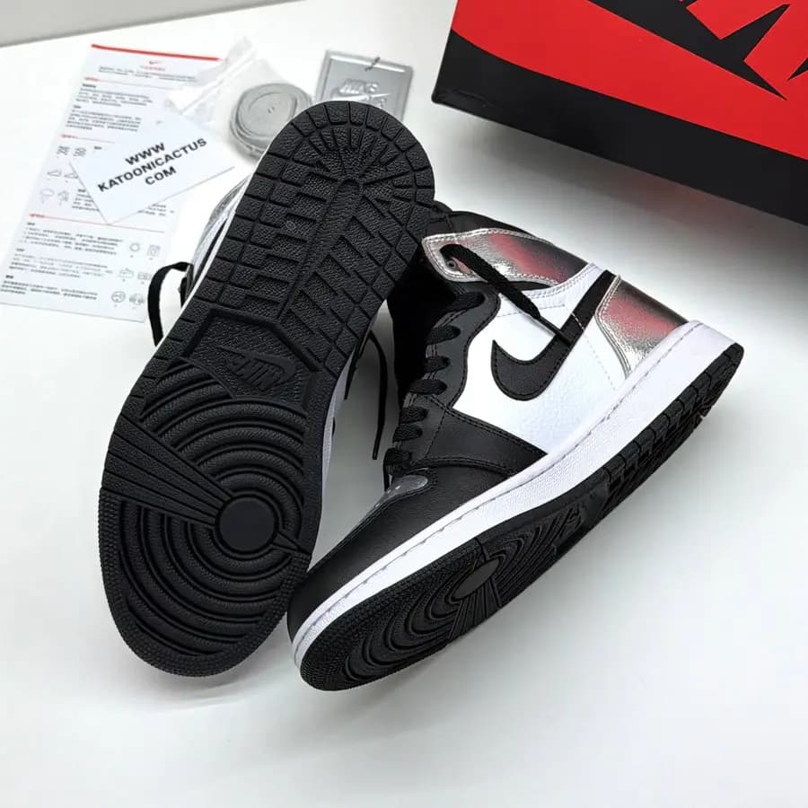 نایک ایر جردن وان ساقدار سیلور تو NIKE AIR JORDAN 1 HIGH SILVER TOE
