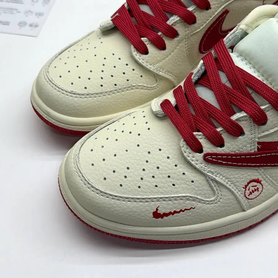 نایک ایر جردن وان لو تراویس اسکات سوپریم NIKE AIR JORDAN 1 LOW X TRAVIS SCOTT X SUPREME