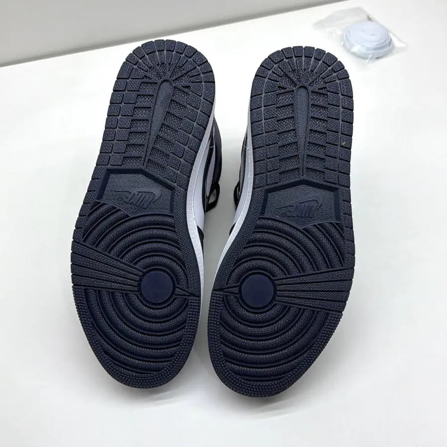 نایک ایر جردن وان ساقدار سورمه ای بنفش NIKE AIR JORDAN 1 MID OBSIDIAN SANDED PURPLE