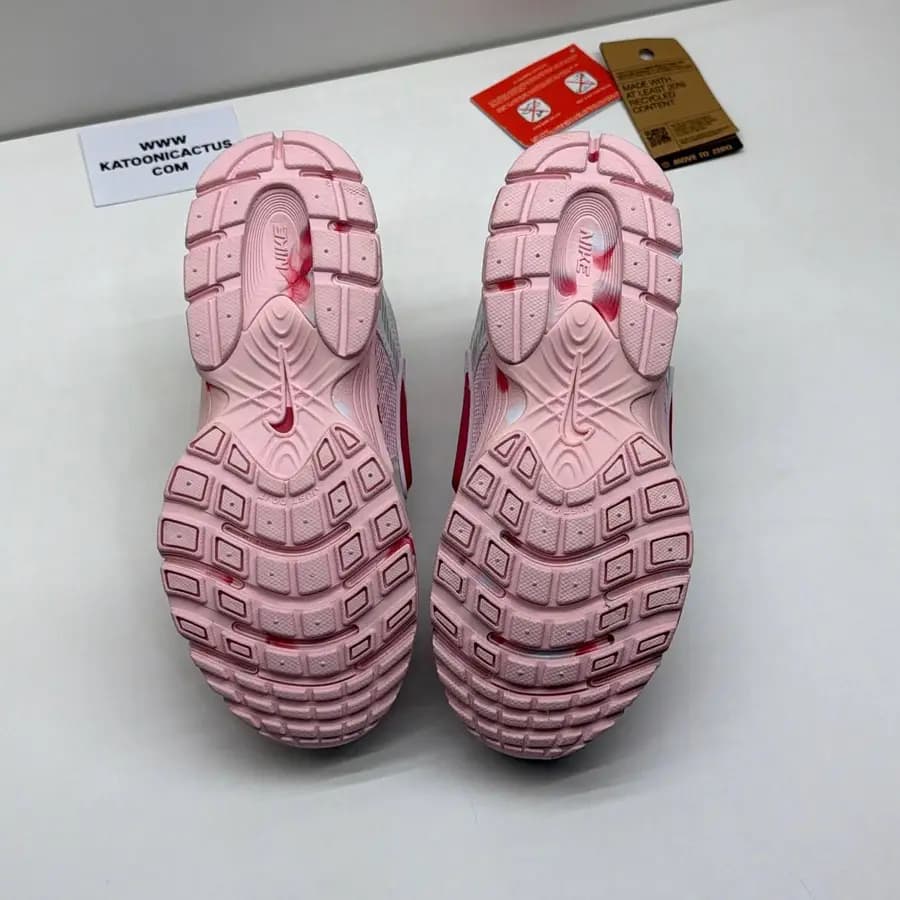 نایک وی فایو آر ان آر صورتی NIKE V5 RNR