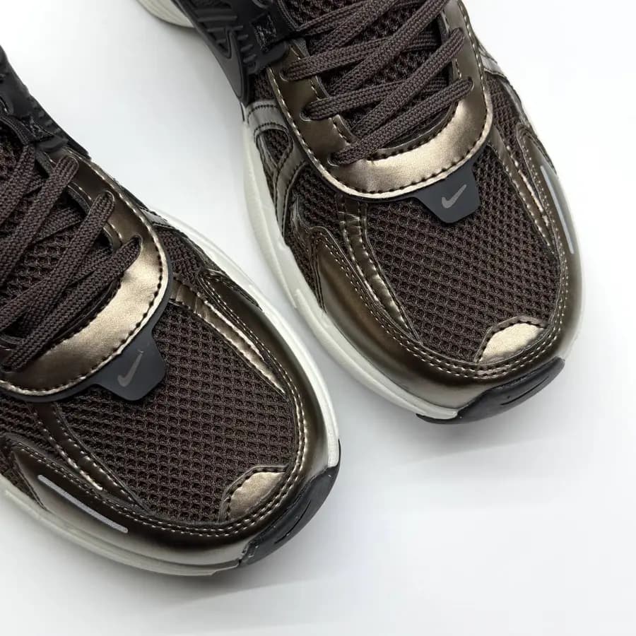 نایک وی تو کی قهوه ای NIKE V2K