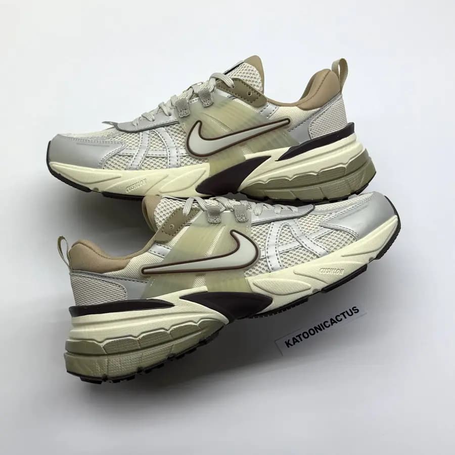 نایک وی تو کی کرم قهوه ای NIKE V2K