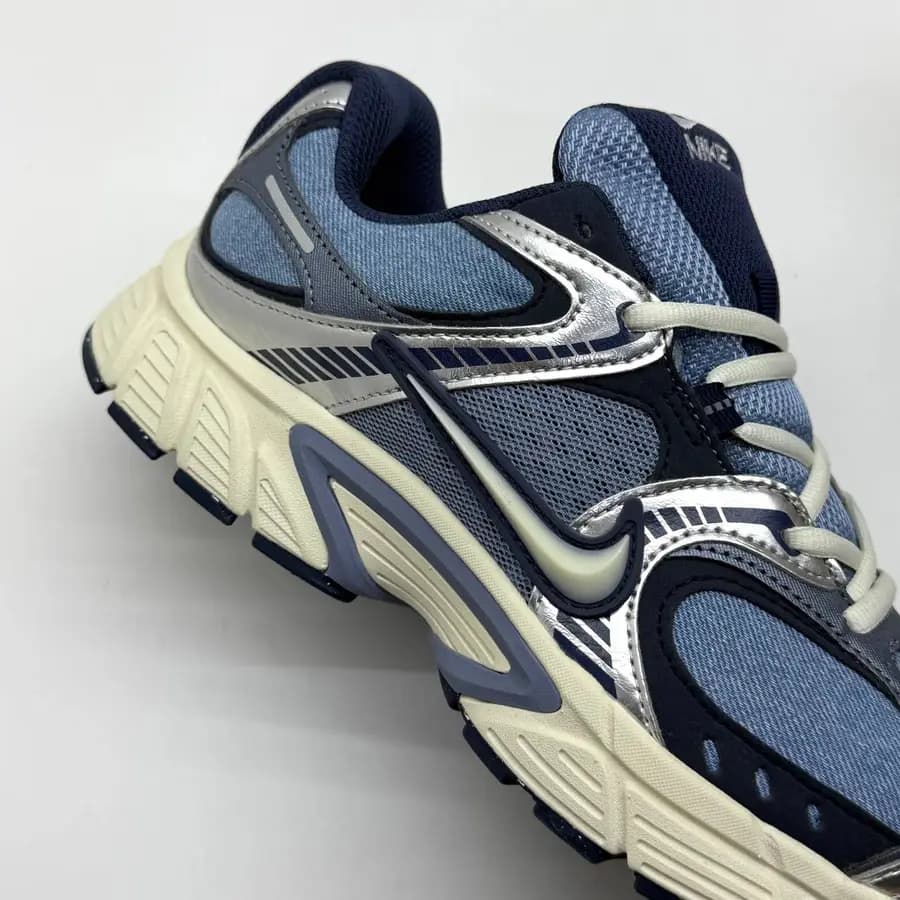 نایک وی فایو آر ان آر آبی جین NIKE V5 RNR
